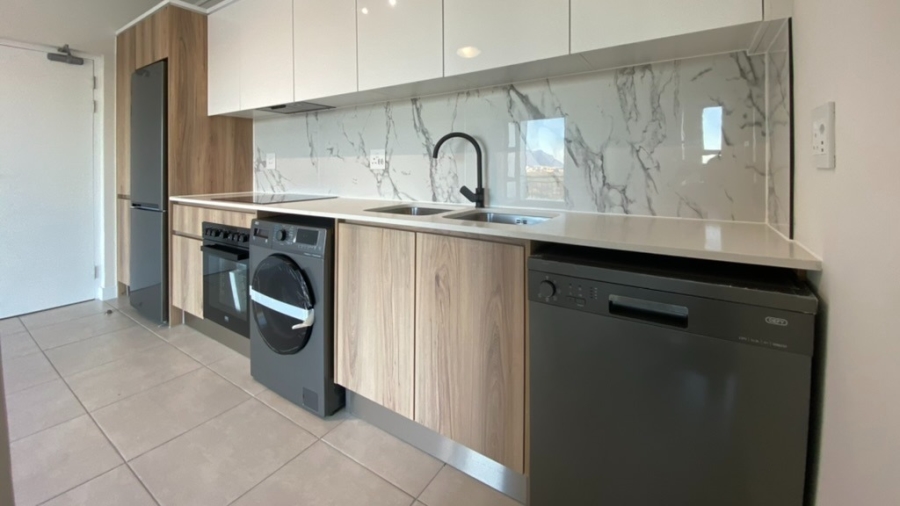 To Let 1 Bedroom Property for Rent in Sandown Western Cape